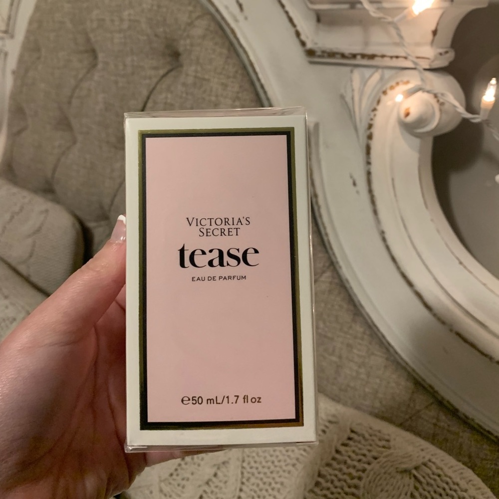 Tease by Victoria Secret